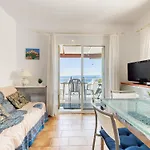 Apartment Lush With View Roses