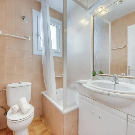 Lush With View Apartment